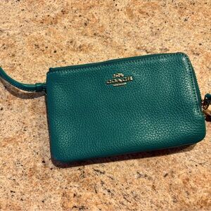 Coach wristlet wallet